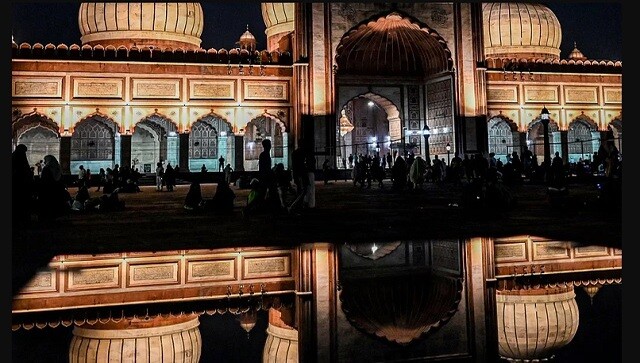 Ramadan 2022: Muslims across the world welcome their holiest month with lights and prayer